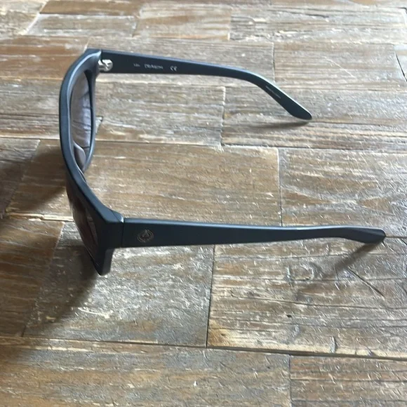 Dragon DR Dusk LL002 Matte Black Sunglasses🖤 - Picture 5 of 12